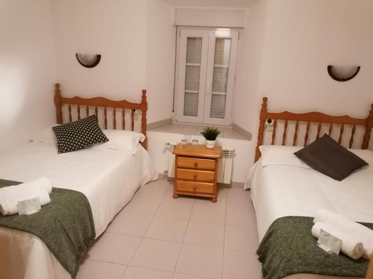 Albergue เซอร์เวรา เด ปิซูเอร์กา ภายนอก รูปภาพ