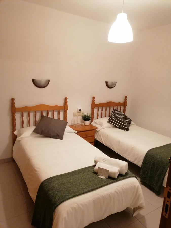 Albergue เซอร์เวรา เด ปิซูเอร์กา ภายนอก รูปภาพ